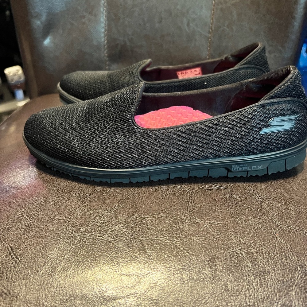 Skechers Go Flex slip on shoe